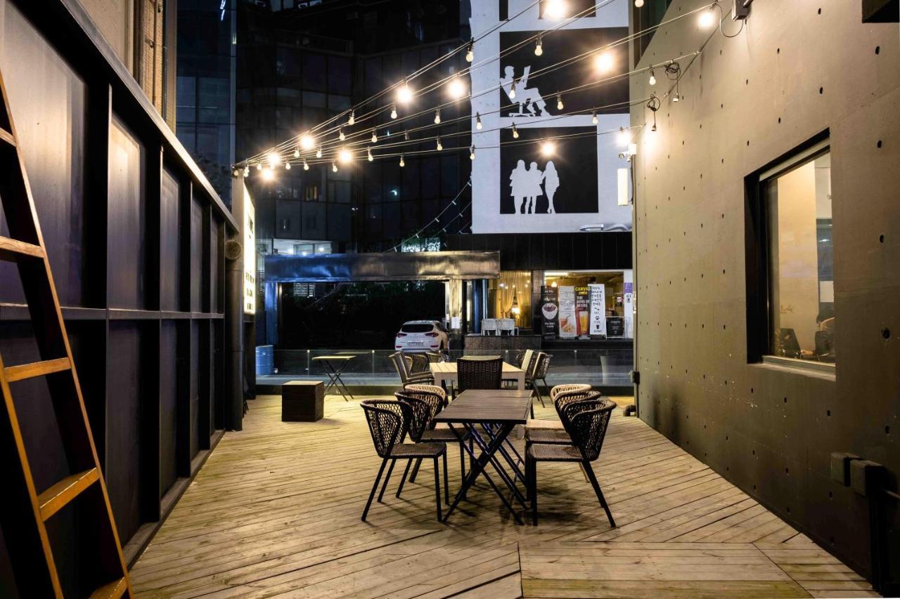 Canvas Black Guesthouse Ciudad Metropolitana de Ciudad Metropolitana de Busan Exterior foto