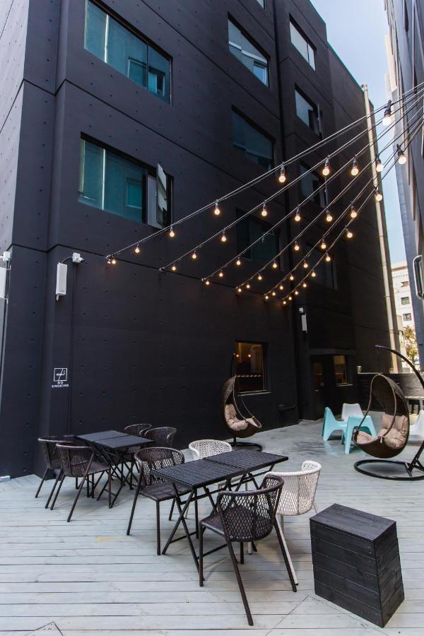 Canvas Black Guesthouse Ciudad Metropolitana de Ciudad Metropolitana de Busan Exterior foto